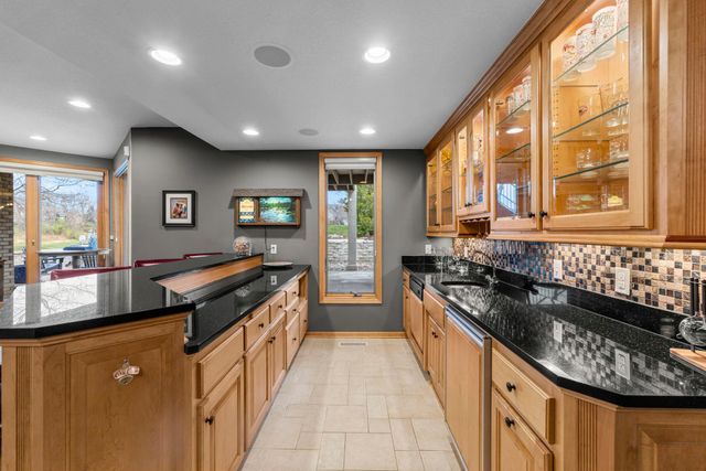 18434 Bearpath Trail, Eden Prairie, MN 55347