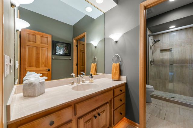 18434 Bearpath Trail, Eden Prairie, MN 55347