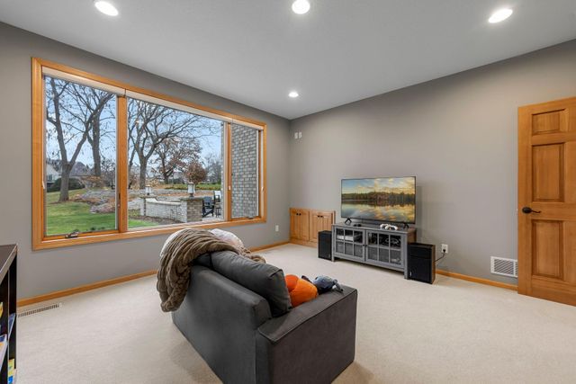 18434 Bearpath Trail, Eden Prairie, MN 55347