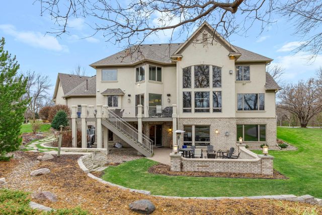 18434 Bearpath Trail, Eden Prairie, MN 55347