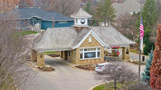 18434 Bearpath Trail, Eden Prairie, MN 55347