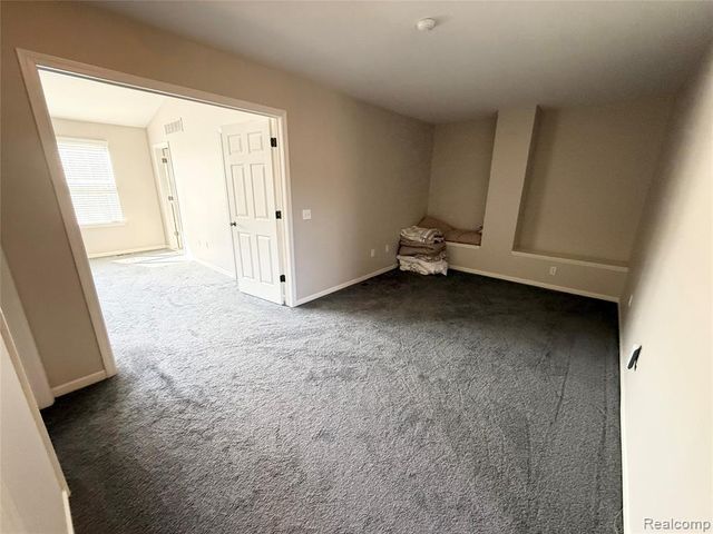 41271 N Maplewood Drive, Canton, MI 48187