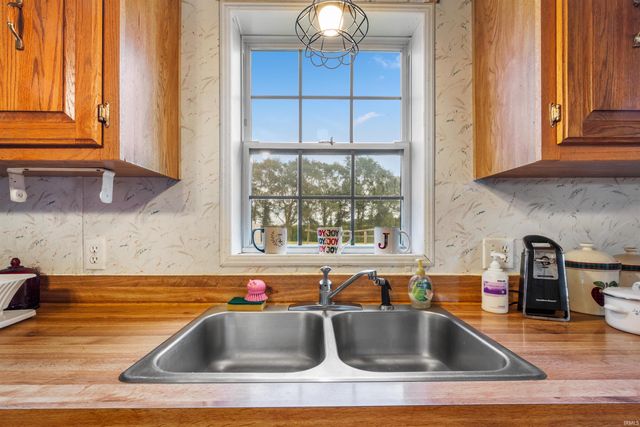 3659 S Warren Road, Huntington, IN 46750