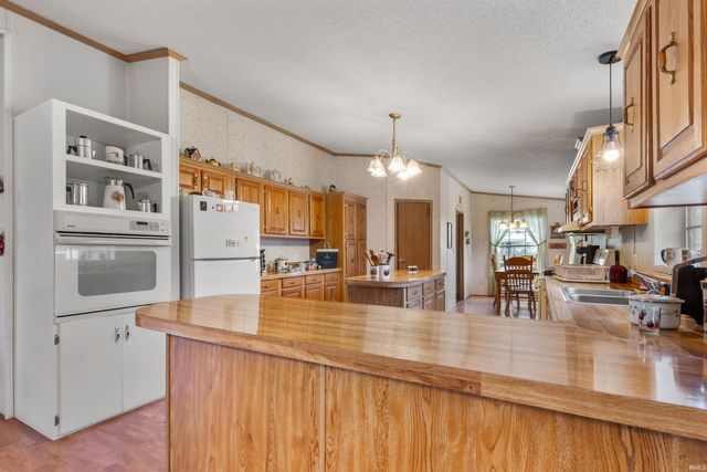 3659 S Warren Road, Huntington, IN 46750