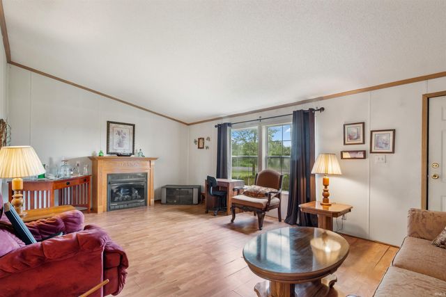 3659 S Warren Road, Huntington, IN 46750