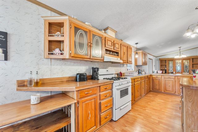 3659 S Warren Road, Huntington, IN 46750