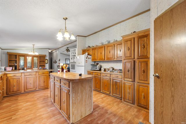 3659 S Warren Road, Huntington, IN 46750