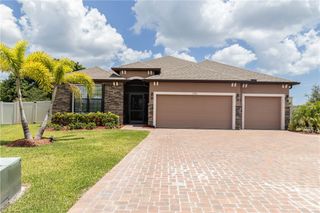 5561 1st Square, Vero Beach, FL 32968