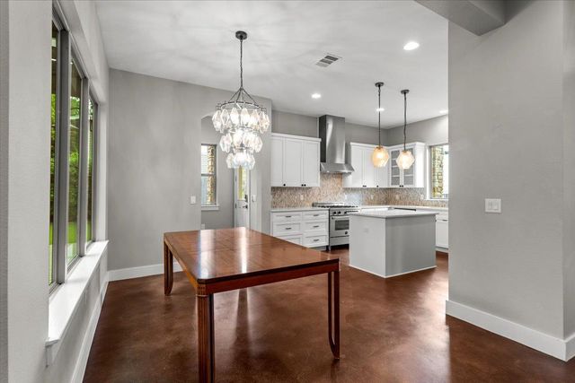 913 Stobaugh ST B, Austin, TX 78757