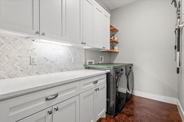 913 Stobaugh ST B, Austin, TX 78757