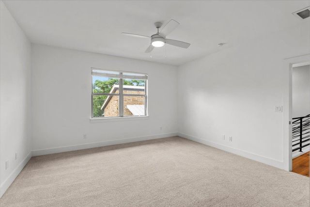 913 Stobaugh ST B, Austin, TX 78757