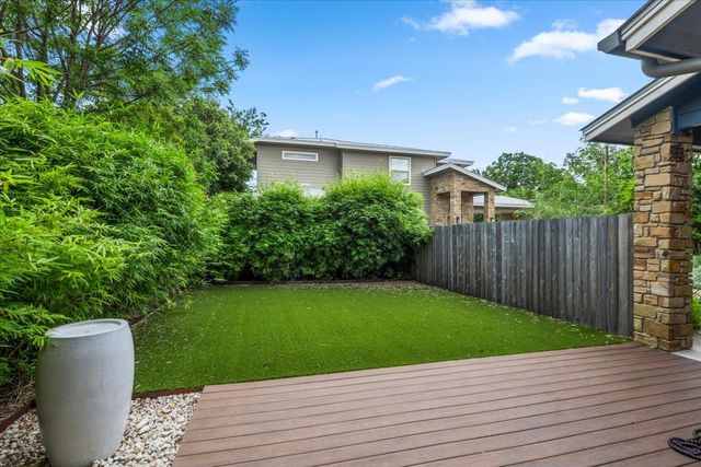 913 Stobaugh ST B, Austin, TX 78757