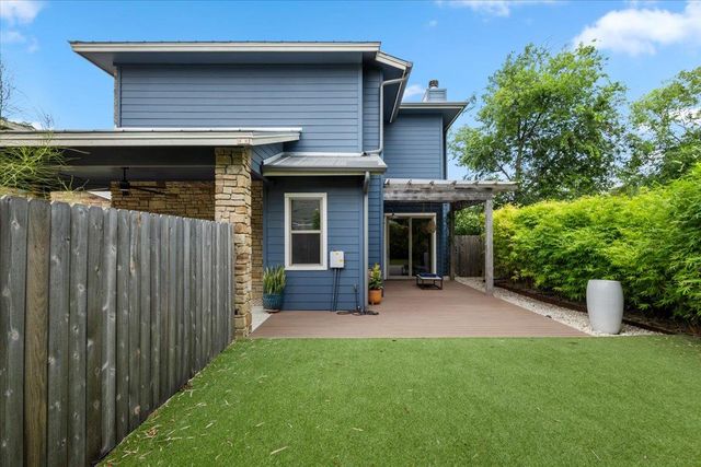 913 Stobaugh ST B, Austin, TX 78757