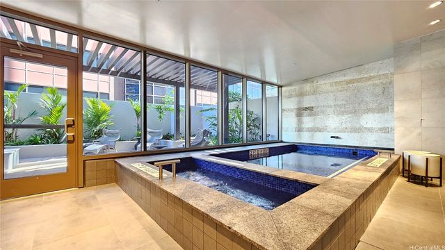 1388 Kapiolani Boulevard 1608, Honolulu, HI 96814