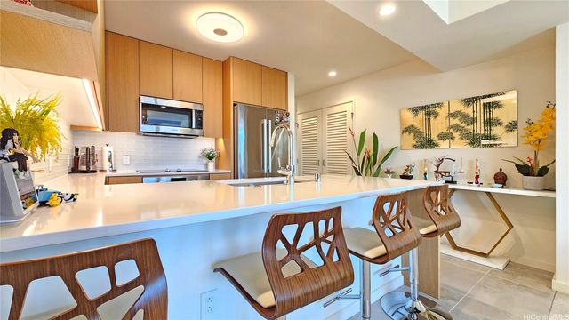 1388 Kapiolani Boulevard 1608, Honolulu, HI 96814