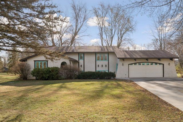 9012 175th Lane NW, Anoka, MN 55303