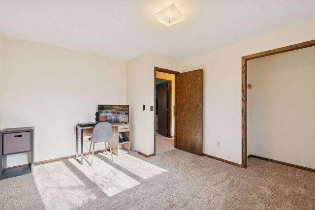 9012 175th Lane NW, Anoka, MN 55303