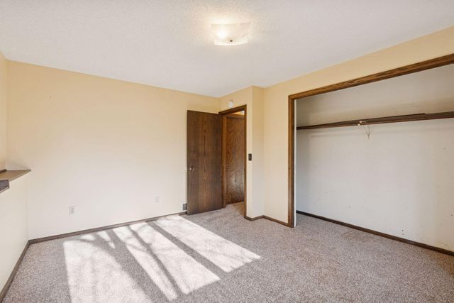 9012 175th Lane NW, Anoka, MN 55303