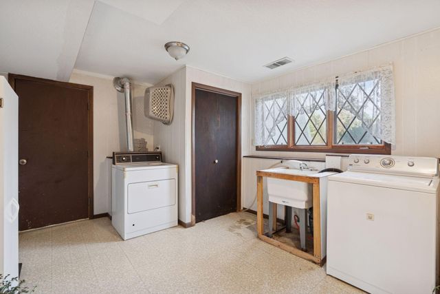 9012 175th Lane NW, Anoka, MN 55303