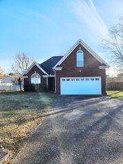 420 Nathan St, Lebanon, TN 37087