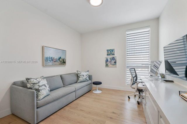 718 Valencia Avenue 403, Coral Gables, FL 33134