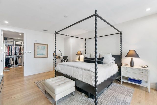 718 Valencia Avenue 403, Coral Gables, FL 33134