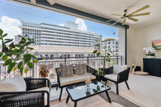 718 Valencia Avenue 403, Coral Gables, FL 33134