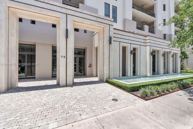 718 Valencia Avenue 403, Coral Gables, FL 33134