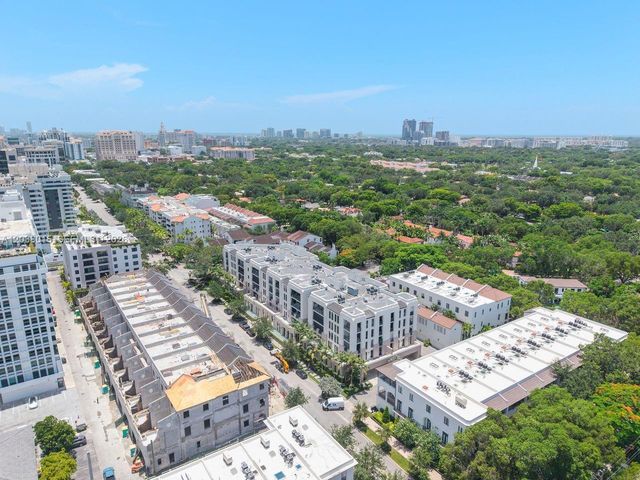 718 Valencia Avenue 403, Coral Gables, FL 33134