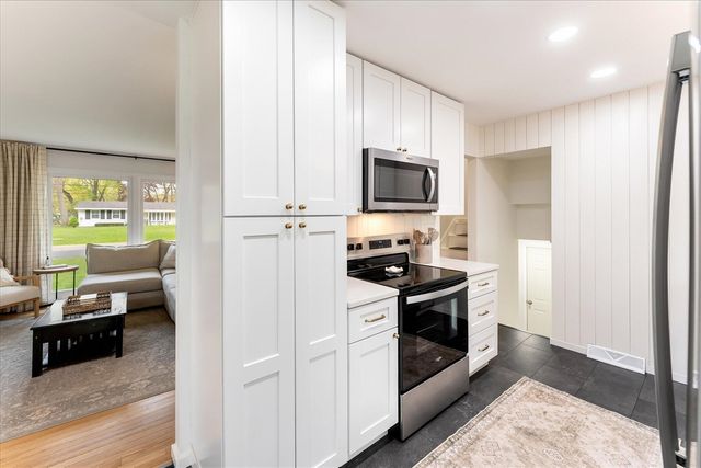 15032 155th Avenue, Grand Haven, MI 49417