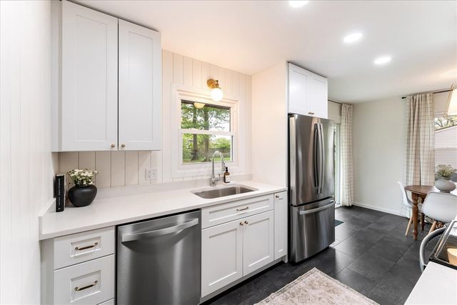15032 155th Avenue, Grand Haven, MI 49417