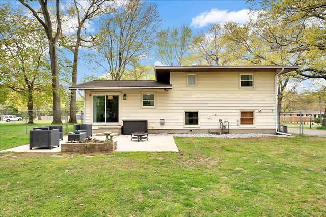 15032 155th Avenue, Grand Haven, MI 49417