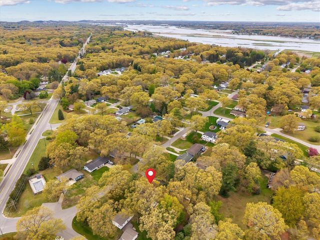 15032 155th Avenue, Grand Haven, MI 49417