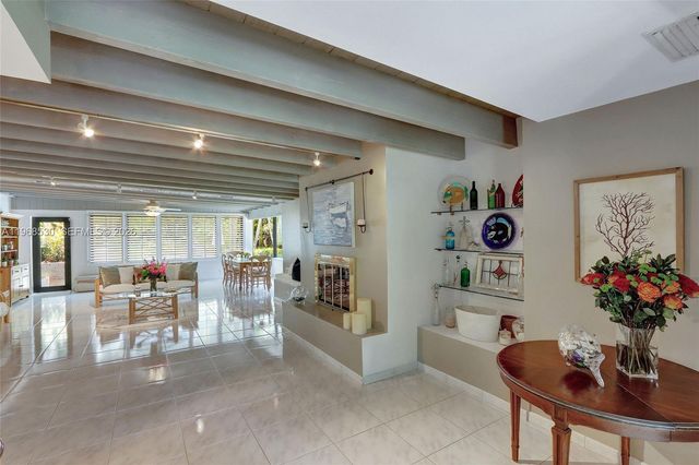 9290 SW 117th Ter, Pinecrest, FL 33176