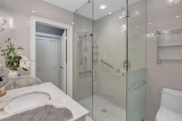 9290 SW 117th Ter, Pinecrest, FL 33176