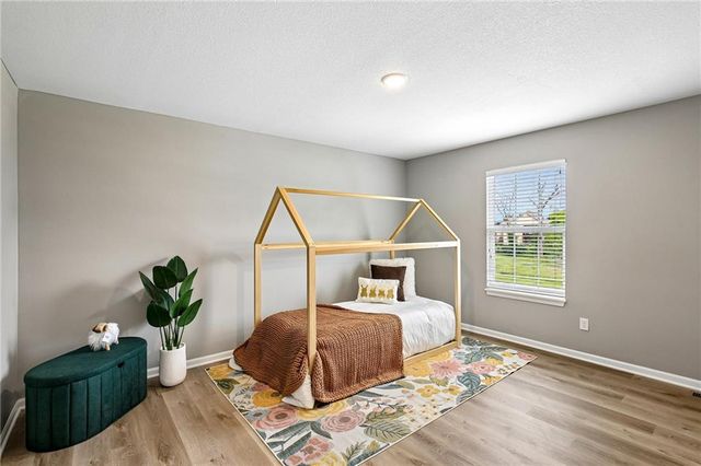 1003 NW Hilltop Lane, Grain Valley, MO 64029