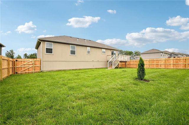1003 NW Hilltop Lane, Grain Valley, MO 64029