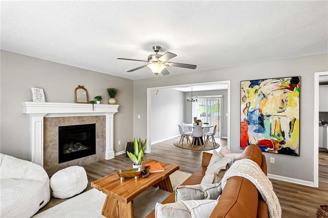 1003 NW Hilltop Lane, Grain Valley, MO 64029
