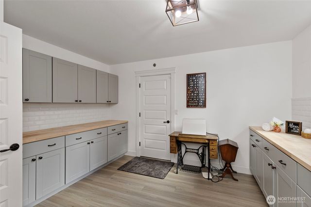 9236 NE Country Woods Lane, Kingston, WA 98346