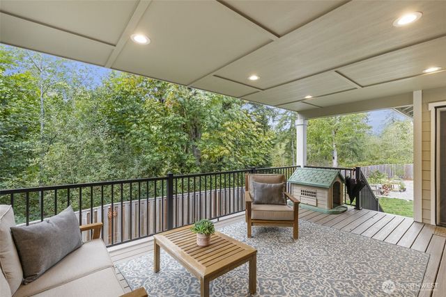 9236 NE Country Woods Lane, Kingston, WA 98346