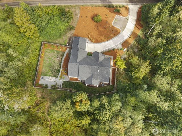 9236 NE Country Woods Lane, Kingston, WA 98346