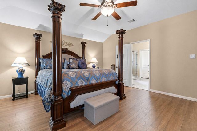 2035 Borthwick Lane, Conroe, TX 77301