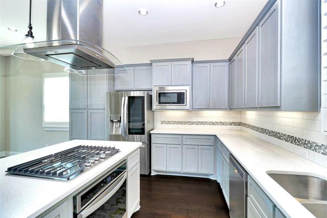 2601 La Altura Lane, Dallas, TX 75212