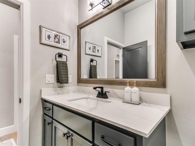 9233 SW 90th Street, Mustang, OK 73064