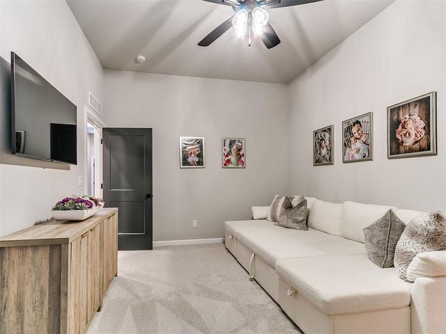 9233 SW 90th Street, Mustang, OK 73064