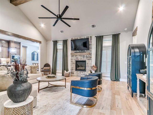 9233 SW 90th Street, Mustang, OK 73064