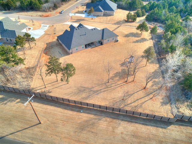 9233 SW 90th Street, Mustang, OK 73064