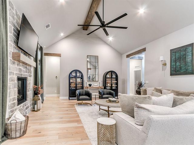 9233 SW 90th Street, Mustang, OK 73064