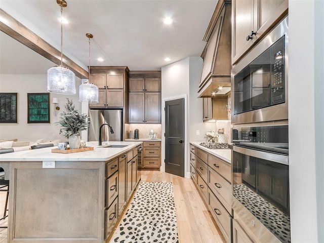 9233 SW 90th Street, Mustang, OK 73064