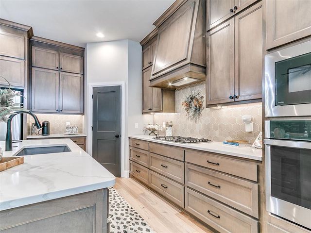 9233 SW 90th Street, Mustang, OK 73064